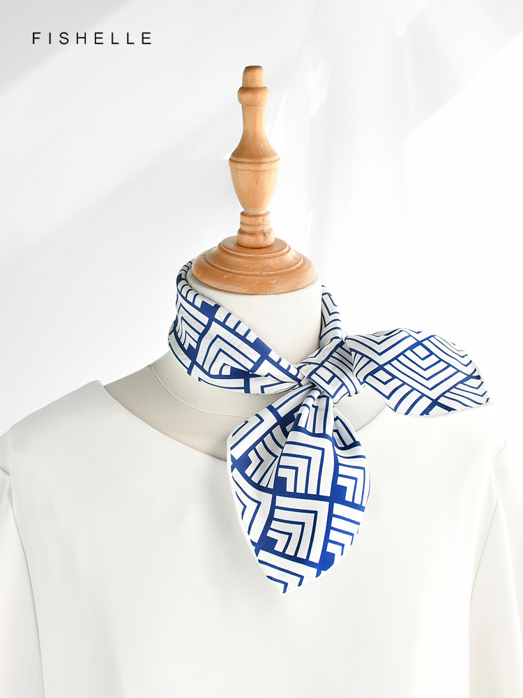 Cina Klasik Biru Putih Porsele - Silk Neck Scarf ulasan dan harga