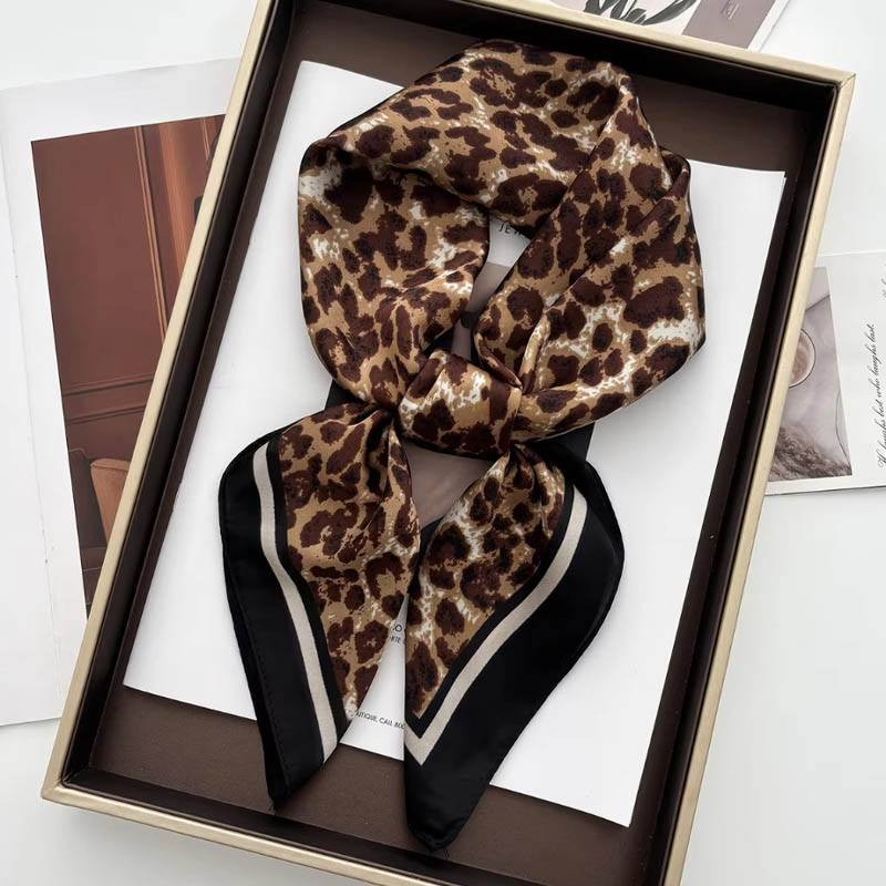 Syal Leher Satin Motif Leopard - Ascot Neck Scarf ulasan dan harga